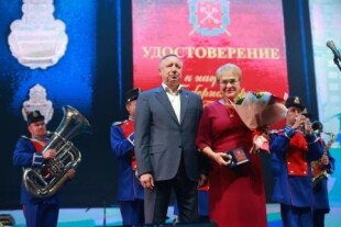 С Днем строителя! В Ледовом дворце прошел праздничный концерт